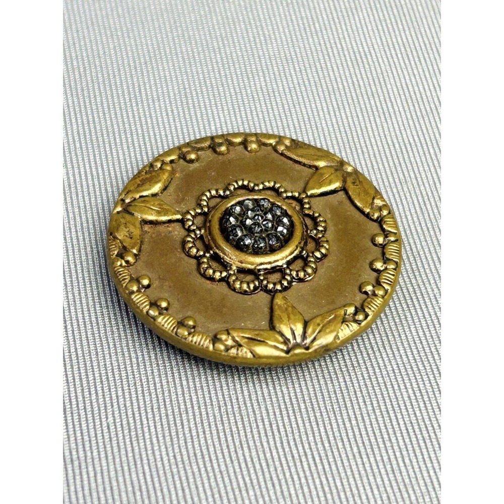 Vintage Leaf Design Large Metal Marcasite Style Buttons Set Of 2 READ - Picture 1 of 14